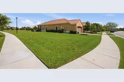 11947 Haga Run, Parkland, FL 33076 - Photo 2