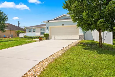 4662 SW Yacolt Drive, Port Saint Lucie, FL 34953 - Photo 2