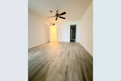 3186 Via Poinciana #115, Lake Worth, FL 33467 - Photo 38