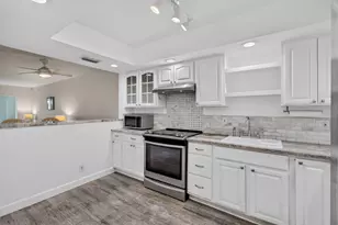 3186 Via Poinciana, Lake Worth, FL 33467 - Photo 32