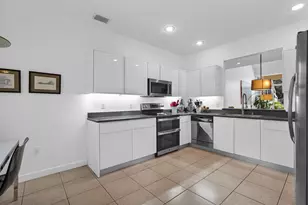 616 W Palm Aire Dr, Pompano Beach, FL 33069 - Photo 2