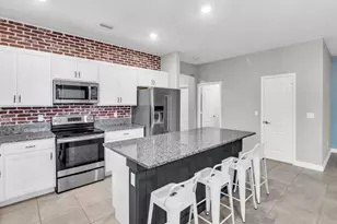 12760 NW Milestone Pl, Port Saint Lucie, FL 34987 - Photo 18