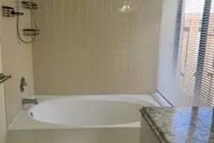 631 Executive Center Dr, West Palm Beach, FL 33401 - Photo 8