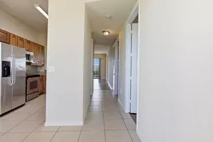 3500 Oaks Clubhouse Dr, Pompano Beach, FL 33069 - Photo 4