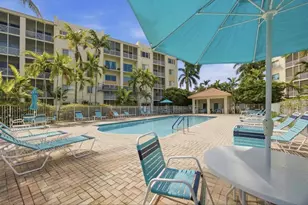 3500 Oaks Clubhouse Dr, Pompano Beach, FL 33069 - Photo 24