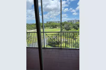 3500 Oaks Clubhouse Drive #510, Pompano Beach, FL 33069 - Photo 14