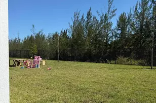2402 SE 30th St, Homestead, FL 33033 - Photo 38