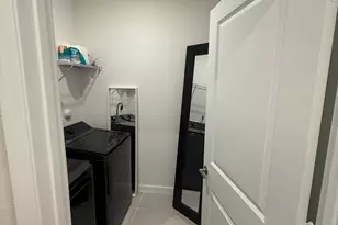 2402 SE 30th St, Homestead, FL 33033 - Photo 24