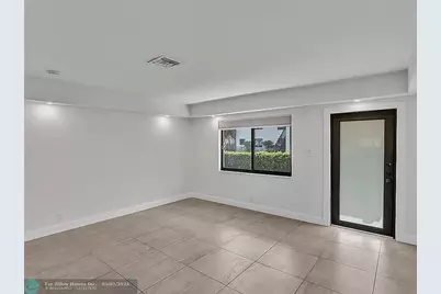 216 NW 25th Street, Wilton Manors, FL 33311 - Photo 24