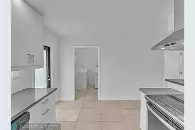 216 NW 25th Street, Wilton Manors, FL 33311 - Photo 26