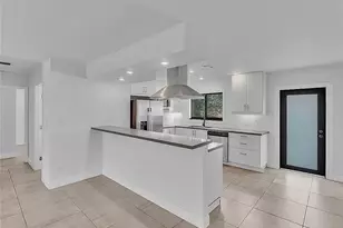 216 NW 25th St, Wilton Manors, FL 33311 - Photo 8