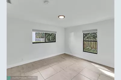 216 NW 25th Street, Wilton Manors, FL 33311 - Photo 14