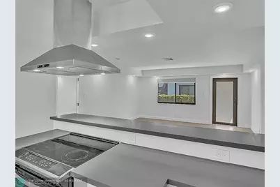 216 NW 25th Street, Wilton Manors, FL 33311 - Photo 30