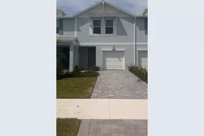651 Salisbury Circle, Fort Pierce, FL 34982 - Photo 2