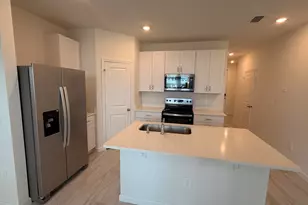 651 Salisbury Cir, Fort Pierce, FL 34982 - Photo 8