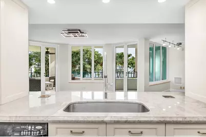 100 SE 5th Avenue #202, Boca Raton, FL 33432 - Photo 2