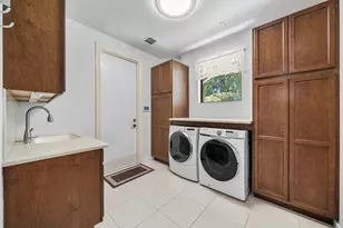 17595 Bocaire Pl, Boca Raton, FL 33487 - Photo 16
