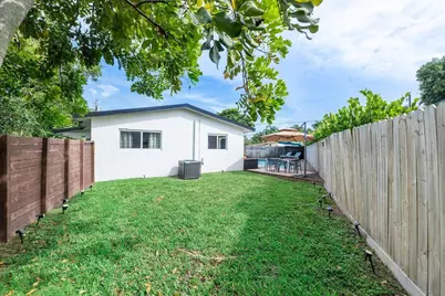 3557 Lloyd Drive, Oakland Park, FL 33309 - Photo 30