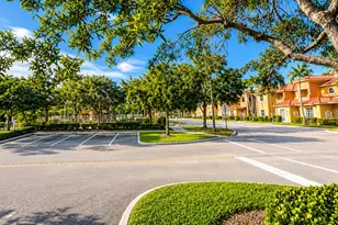 906 SW 143rd Ave, Pembroke Pines, FL 33027 - Photo 22