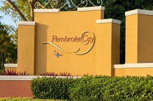 906 SW 143rd Ave, Pembroke Pines, FL 33027 - Photo 2