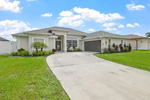 1718 SW Penrose Ave, Port Saint Lucie, FL 34953 - Photo 2