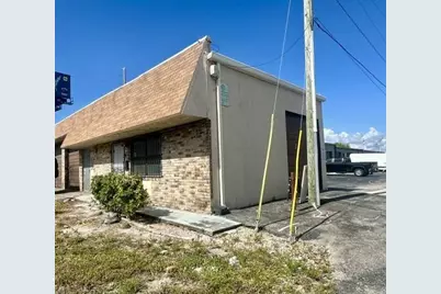 4493 NW 8th Avenue NW #8, Oakland Park, FL 33334 - Photo 2