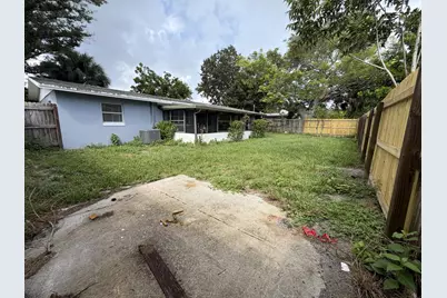 1633 SE Arapaho Avenue, Stuart, FL 34994 - Photo 28