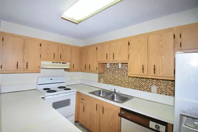 237 Alemeda Drive #3, Palm Springs, FL 33461 - Photo 6