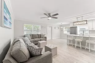 633 Normandy Ln, Delray Beach, FL 33484 - Photo 2