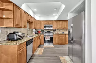5260 SW 6th Pl, Margate, FL 33068 - Photo 18