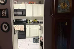2510 SW 81st Ave, Davie, FL 33324 - Photo 8