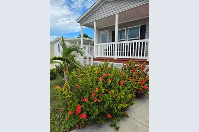 121 Sandhill Boulevard, Fort Pierce, FL 34982 - Photo 2