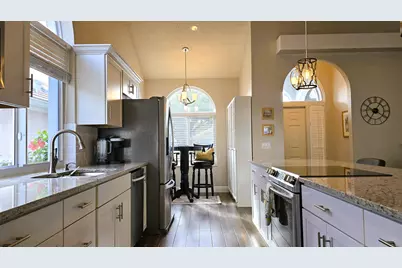 2295 Saratoga Lane, West Palm Beach, FL 33409 - Photo 10