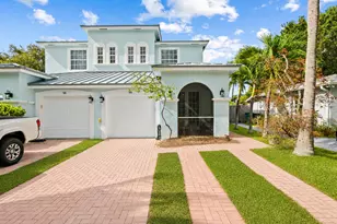 703 SW 16th Ct, Fort Lauderdale, FL 33315 - Photo 2