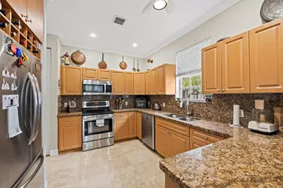 703 SW 16th Court #703, Fort Lauderdale, FL 33315 - Photo 8