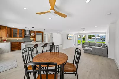 1051 SW 25th Avenue, Boynton Beach, FL 33426 - Photo 12