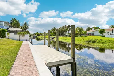 1051 SW 25th Avenue, Boynton Beach, FL 33426 - Photo 40