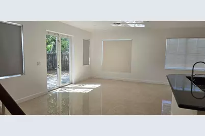635 NE 11th Avenue, Fort Lauderdale, FL 33304 - Photo 10