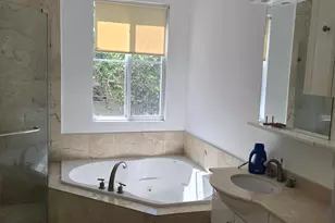 635 NE 11th Ave, Fort Lauderdale, FL 33304 - Photo 22