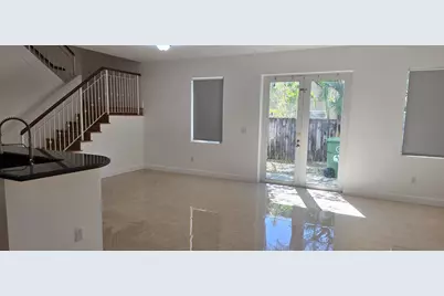 635 NE 11th Avenue, Fort Lauderdale, FL 33304 - Photo 12
