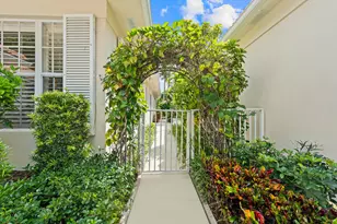 309 Kelsey Park Cir, Palm Beach Gardens, FL 33410 - Photo 4