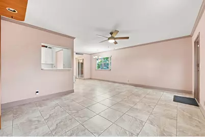 167 Valencia G, Delray Beach, FL 33446 - Photo 10