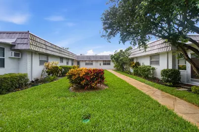 167 Valencia G, Delray Beach, FL 33446 - Photo 2