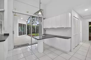 924 Spoonbill Cir, Weston, FL 33326 - Photo 16