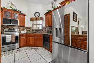 7365 NW 54th Ct, Lauderhill, FL 33319 - Photo 6