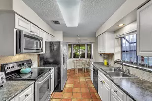 9420 Chelsea Dr S, Plantation, FL 33324 - Photo 10