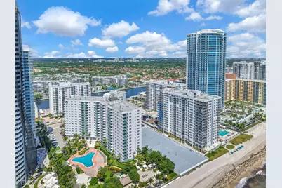 3001 S Ocean Drive #403, Hollywood, FL 33019 - Photo 10