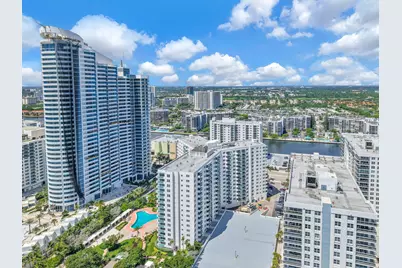 3001 S Ocean Drive #403, Hollywood, FL 33019 - Photo 8