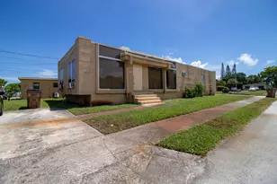 248 SW 7th Ct, Deerfield Beach, FL 33441 - Photo 2
