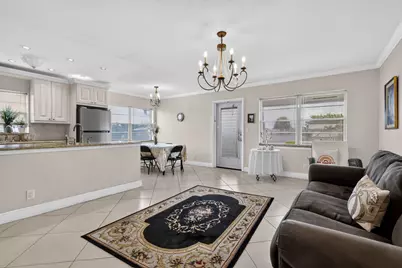 181 Coventry H, West Palm Beach, FL 33417 - Photo 4